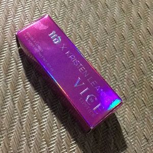 💋 2 for $34 Urban Decay vice lipstick
